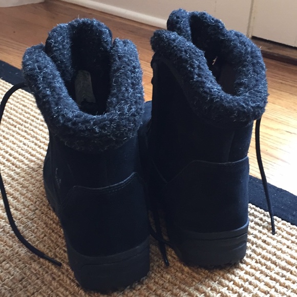 Sorel Waterfall Low Lace Black Boot - Picture 6 of 8